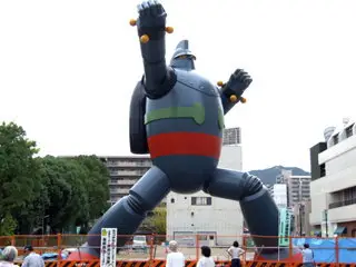 完成した実物大鉄人２８号