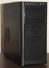 今回の自作PC Phenom II X2 555 BE搭載。ケースはAntec THREE HUNDRED AB