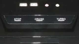 VX-9 PRO　トップのファンコトローラー。動作していないので、ボタンが光っていない。